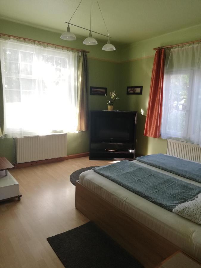 Kornel Apartman Siófok Buitenkant foto